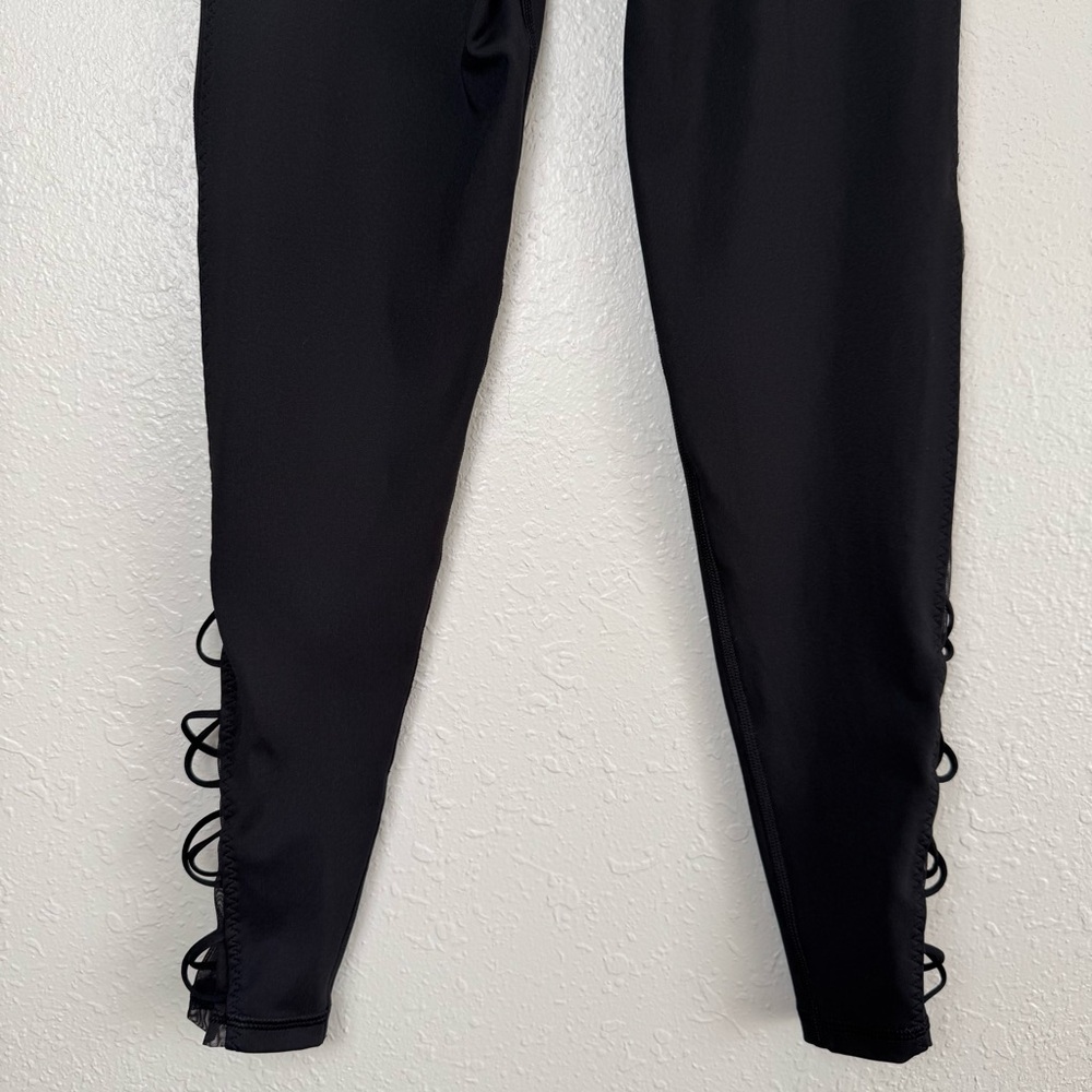 Victoria's Secret black mesh lace up incredible essential leggings high rise S - Picture 10 of 12